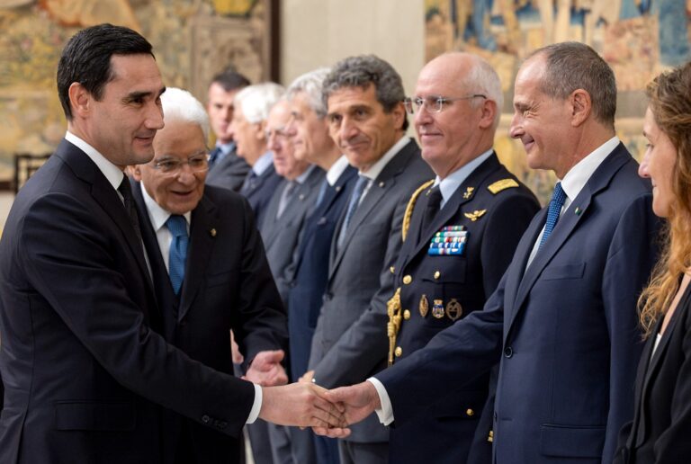 Berdimuhammedow Ferrari